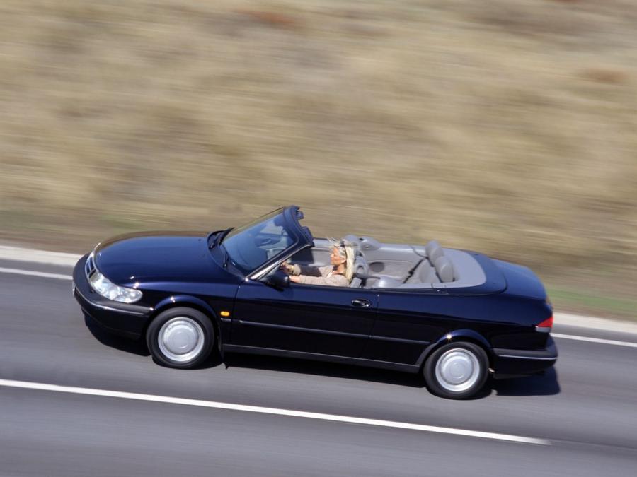  Saab 900 S Convertible 1993 года  (фото 2 из 8)